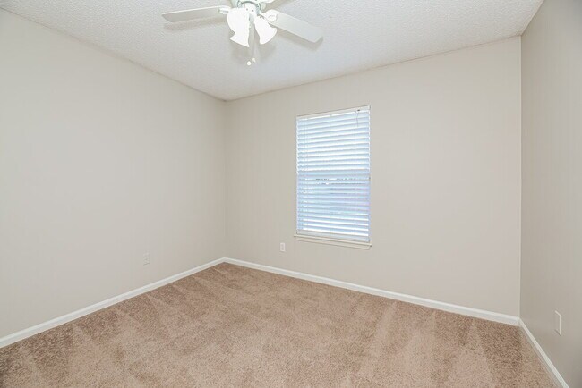 Building Photo - 2364 Tigress Ln