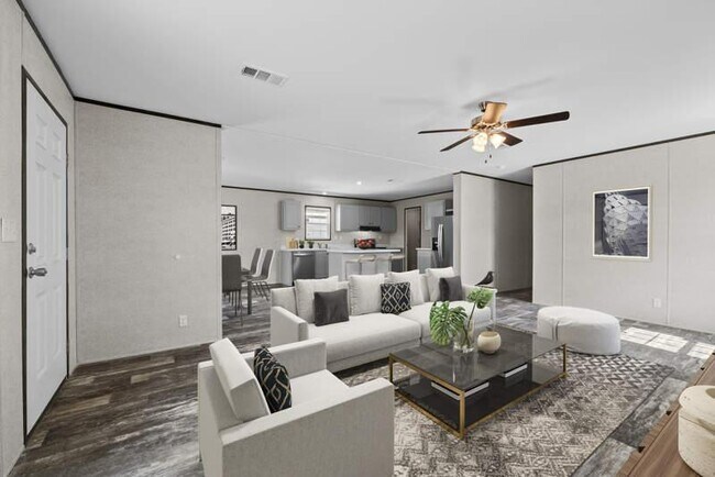 Building Photo - 6550 Hidden Oaks Dr
