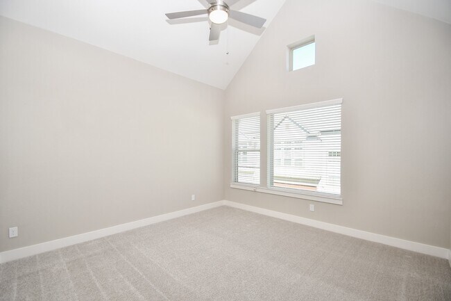 Building Photo - 10961 Hewitt Cliff Ln