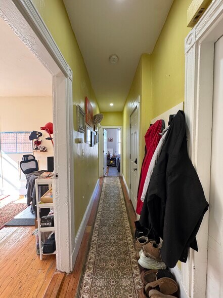 Building Photo - 108 Hyde Park Ave