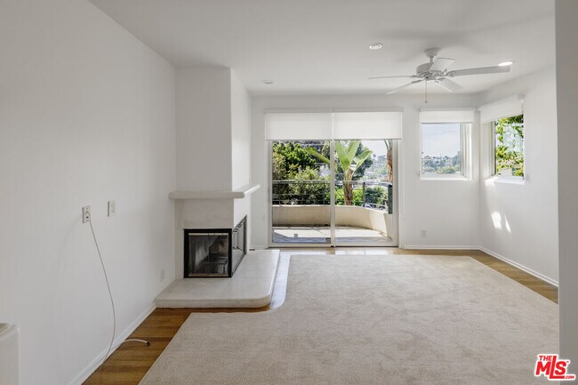 Building Photo - 15425 Antioch St