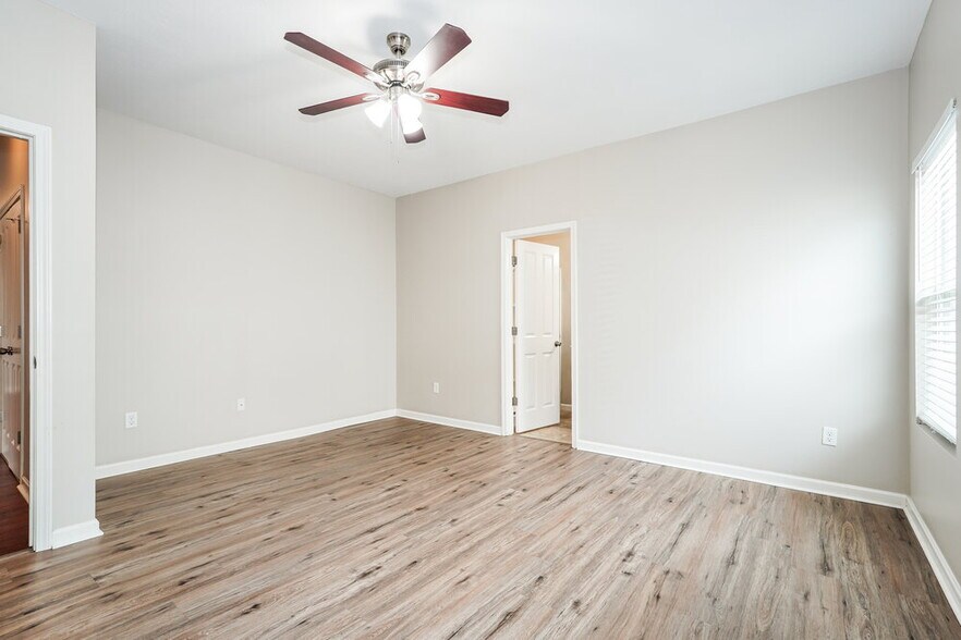 Building Photo - 4001 Blue Mountain Cir