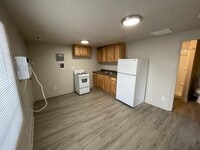 Building Photo - 3128 S 900 E