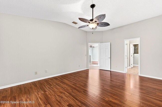 Building Photo - 810 Parkside Pl