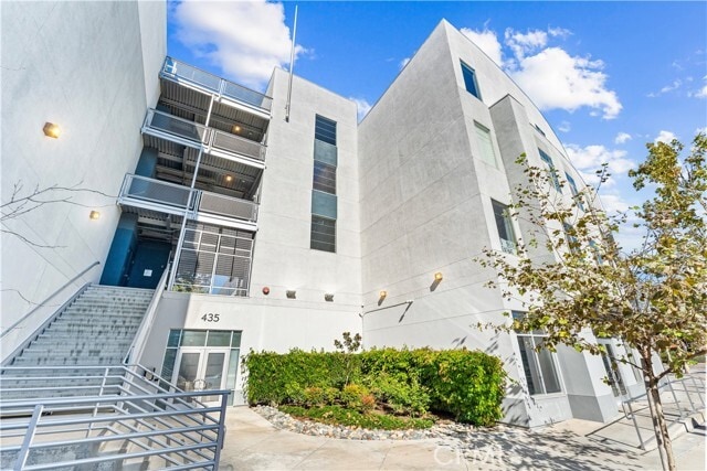 Building Photo - 435 W Center Street Promenade