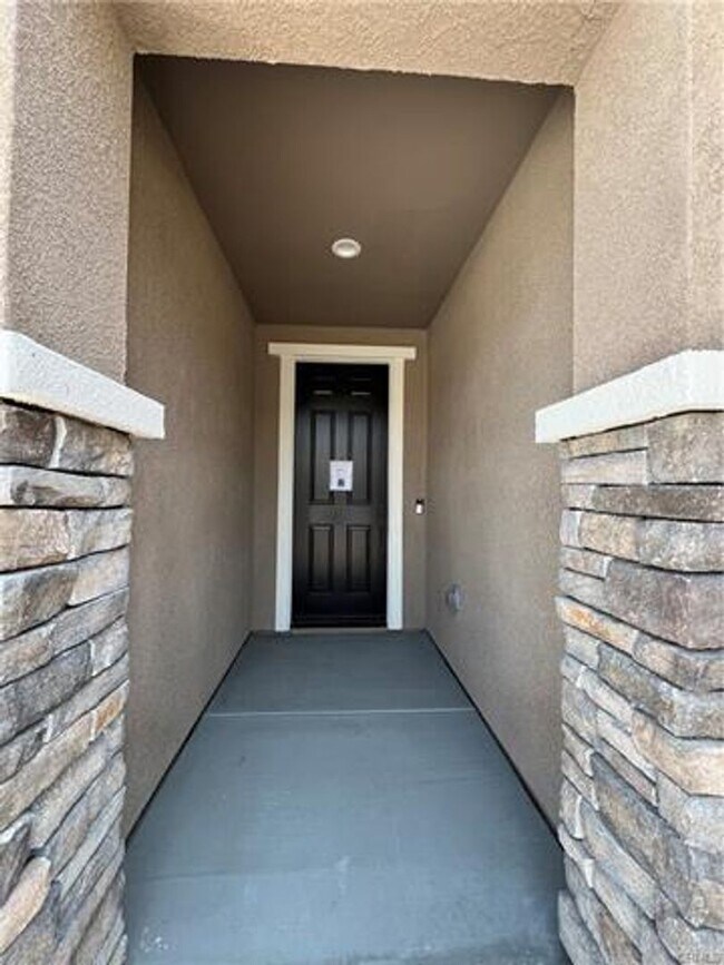 Building Photo - Brand new construction