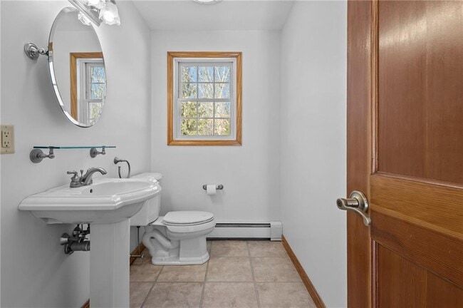 Building Photo - 27 River St