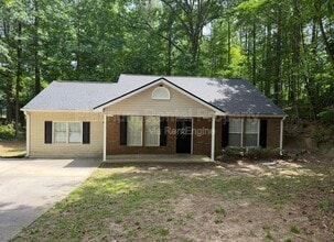 Building Photo - 209 Briarwood Dr