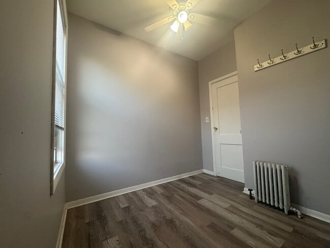 Building Photo - 3020 S Laramie Ave