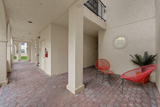 Building Photo - 3404 American Dr