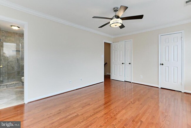 Building Photo - 9630 Sutton Green Ct