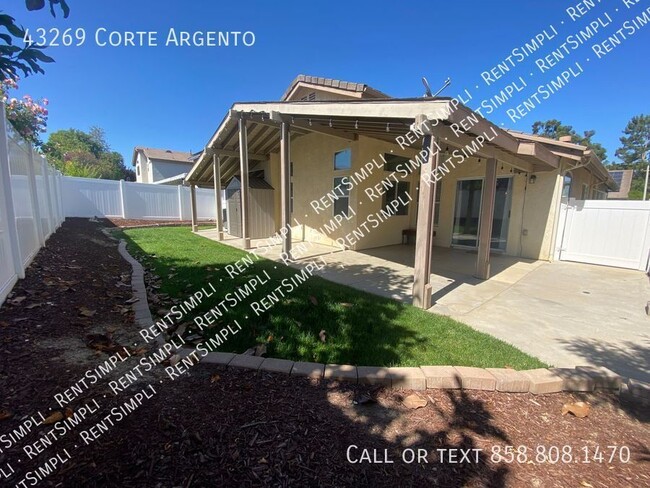 Building Photo - Beautiful 3 Bedroom 2 Bath Paloma Del Sol ...