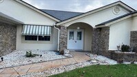 Building Photo - 77 Folcroft Ln