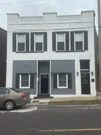 Building Photo - 4439 Virginia Ave