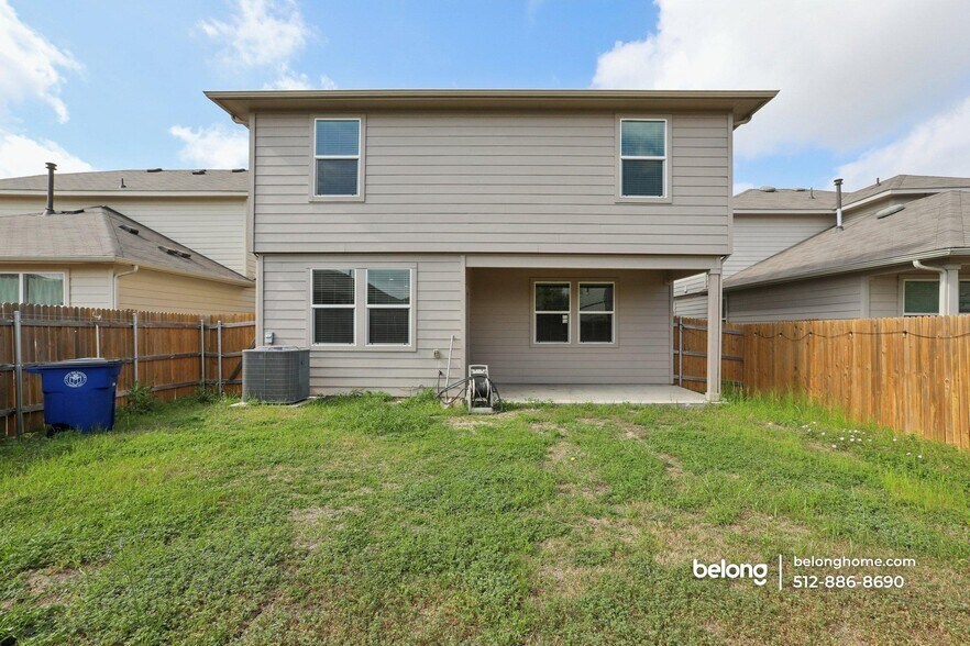 Building Photo - 2920 Maryanne Ln