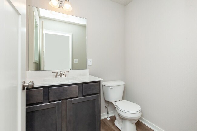 Building Photo - Prime Living: A Spacious Haven with Fenced Backyard in Ankeny