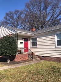 Building Photo - 1406 Little John Rd