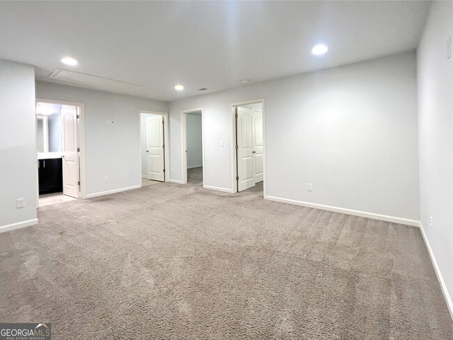 Building Photo - 6173 Roaring Rock Wy