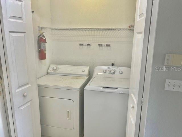 Building Photo - 13917 Fairway Island Dr