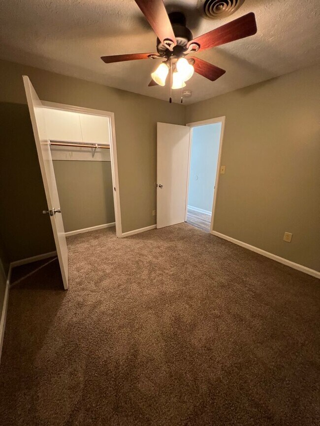 Building Photo - 1755-1757 Cedar Shoals Dr