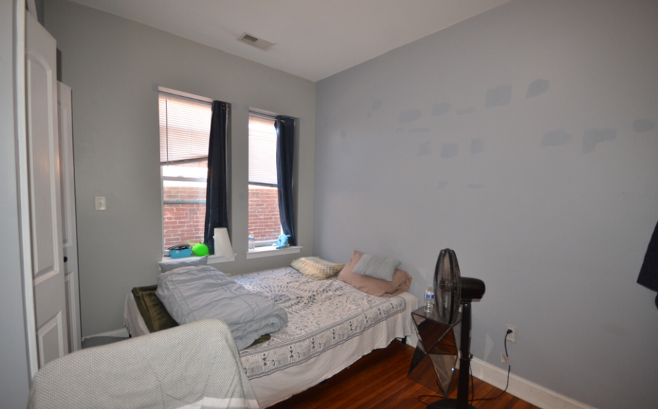 Apt2 - 191 Boylston St