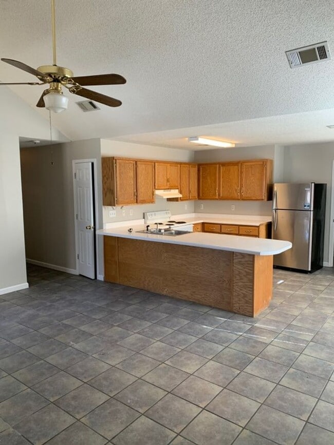 Building Photo - 138 Cypress Cir