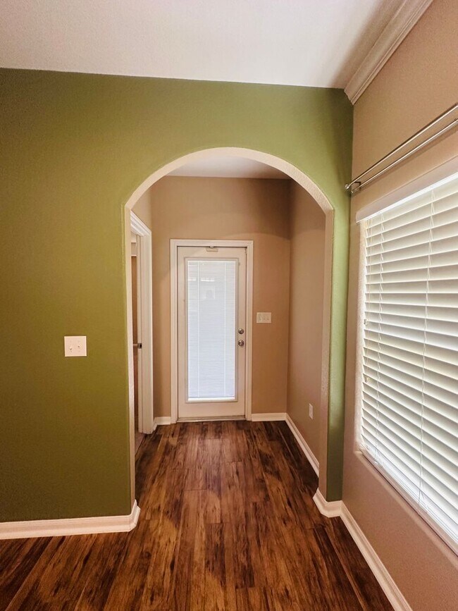 Building Photo - 6017 Tapestry Dr