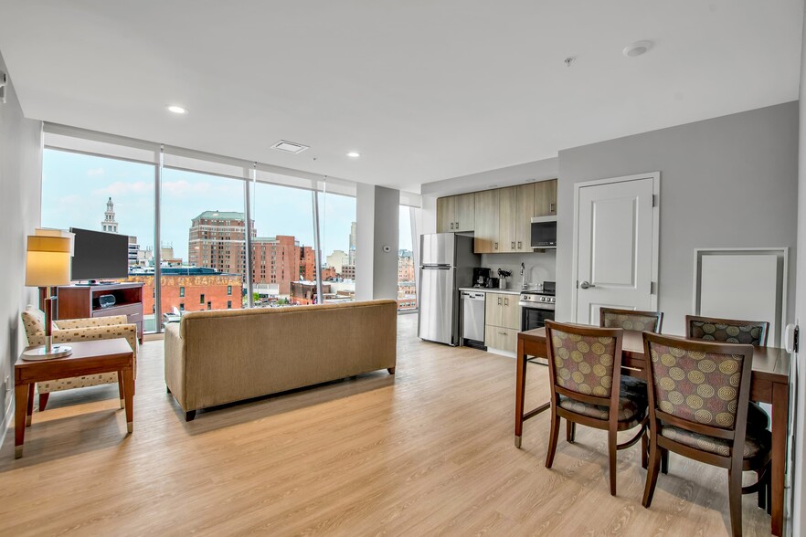 Fully Furnished Apartments - Vistas at Avant