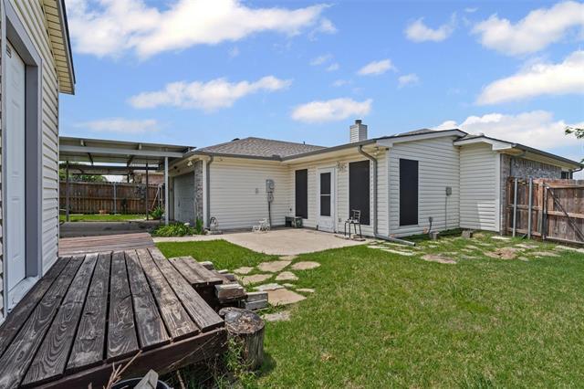 Building Photo - 1100 Cedarcrest Dr