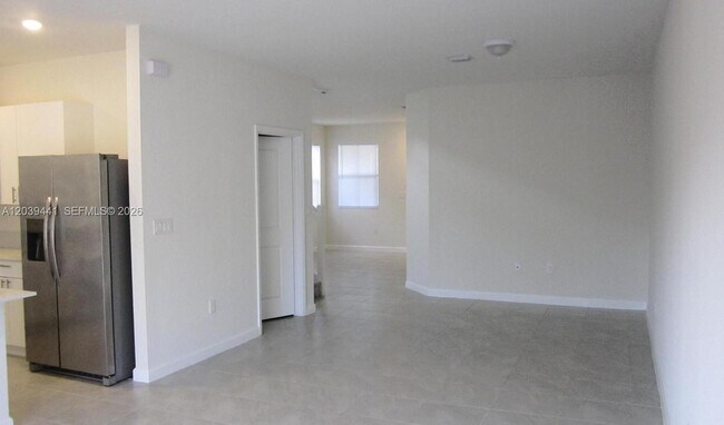 Building Photo - 16225 SW 288th Terrace
