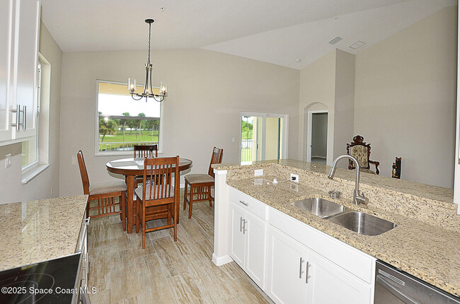 Building Photo - 3951 Playa Del Sol Dr
