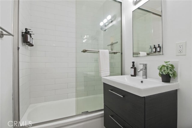 Building Photo - 837 S Sierra Vista Ave