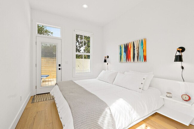 Building Photo - 90 De Haven St