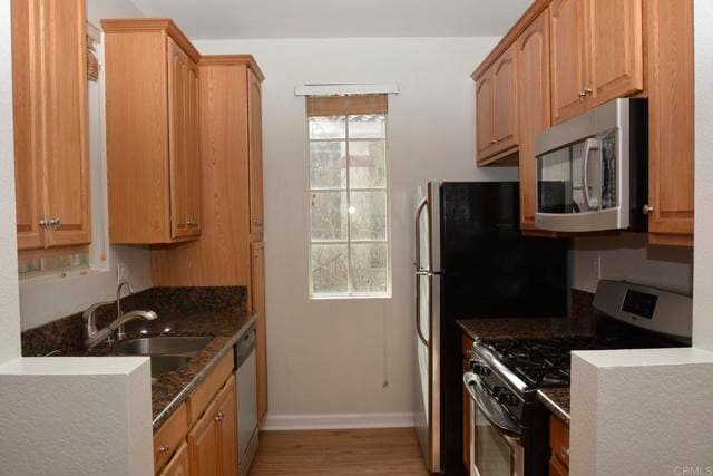Building Photo - 10880 Sabre Hill Dr