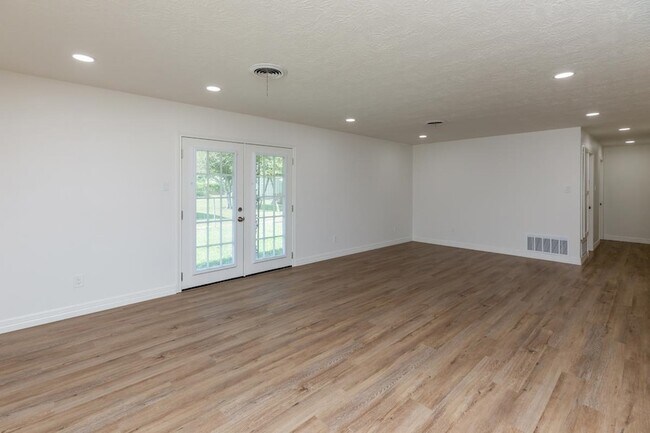 Building Photo - 1212 Irving St