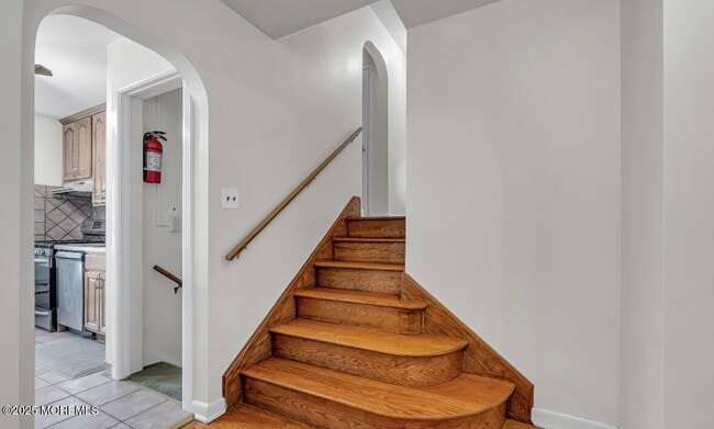 Building Photo - 221 Harrison Ave