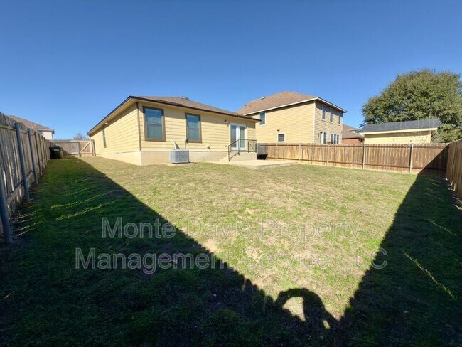 Building Photo - 240 New Country Rd