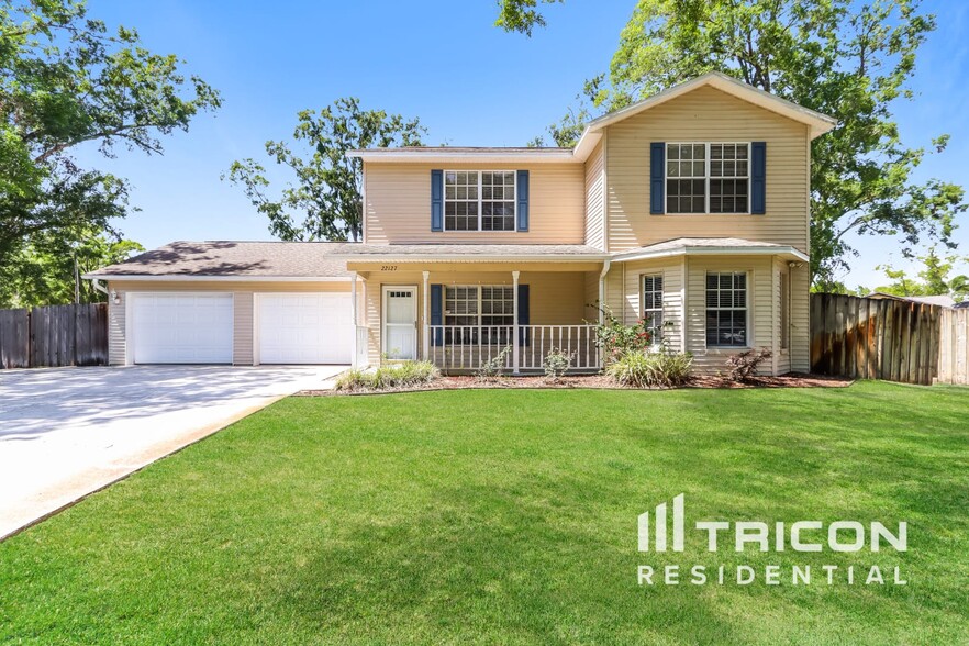 Primary Photo - 22127 Rosewall Ct