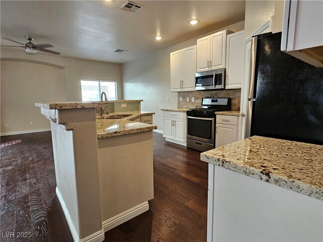 Building Photo - 5545 Dueces Wild Ct