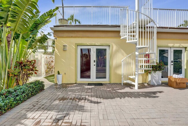 Building Photo - 905 N Federal Hwy