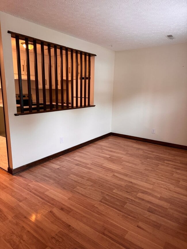 Building Photo - 176 Deer Creek Dr