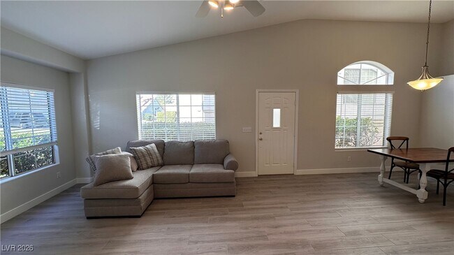 Building Photo - 5252 Island Chain Rd