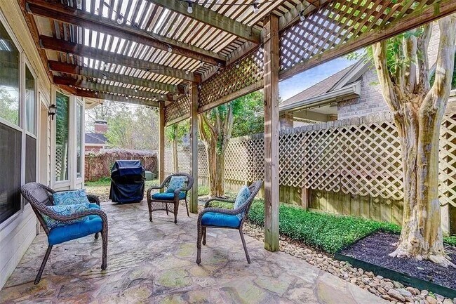 Building Photo - 1207 Campton Ct