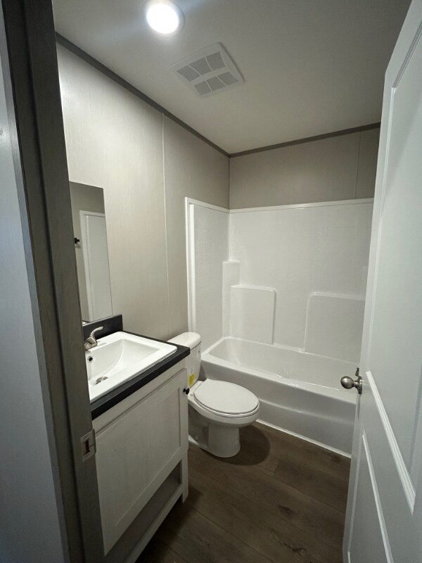 Building Photo - 10301 SE 29th St