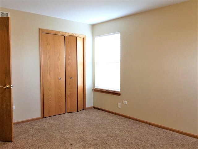 Building Photo - 16200 Carlow Cir