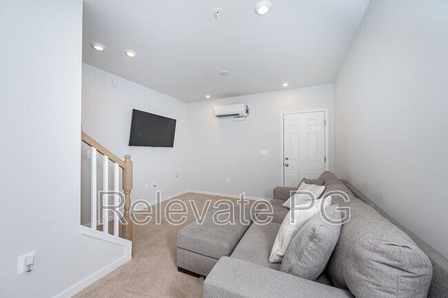 Building Photo - 13274 Coalfield Station Ln