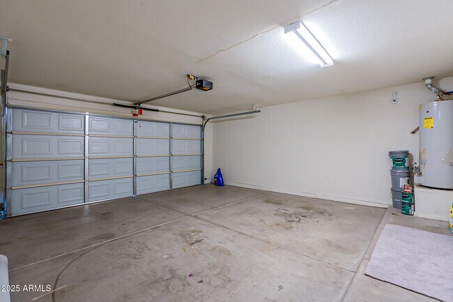 Building Photo - 6347 W Saddlehorn Rd