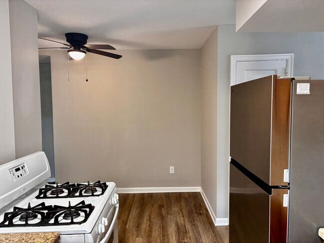 Building Photo - Newly Renovated 2 bedroom in Fairborn!