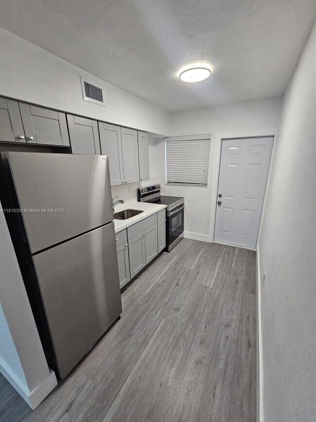 Building Photo - 1020 Opa-locka Blvd