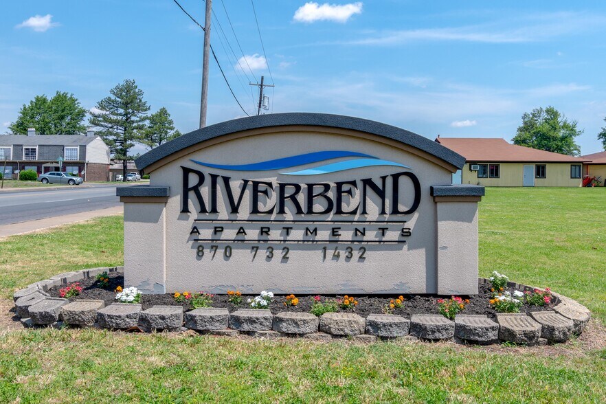 Riverbend Apartments MOVE IN TODAY! 301 Rainy Pass Rd West Memphis
